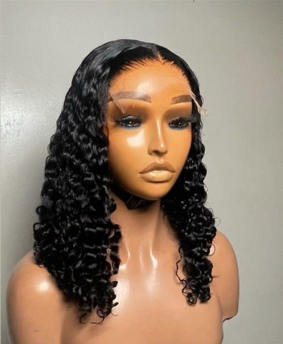 Wig Nizi from the Hairvenempire catalogue
